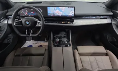 BMW 5-Series 2025, 6638 км, за 48562.93 USD - фото 7