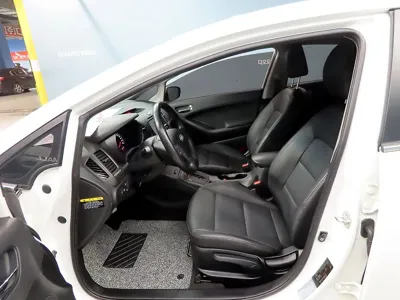 Kia K3 2013, 43300 км, за 5395.56 USD - фото 6