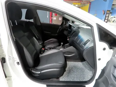 Kia K3 2013, 43300 км, за 5395.56 USD - фото 8