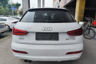 Audi Q3 2015, 100000 км, за 8148 USD