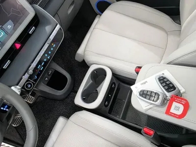 Hyundai Ioniq5 2022, 108680 км, за 19413.69 USD - фото 15