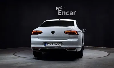 Volkswagen Passat 2022, 43738 км, за 26014.86 USD