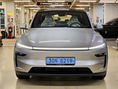 Tesla Model Y 2026, 380 км, за 58170.32 USD