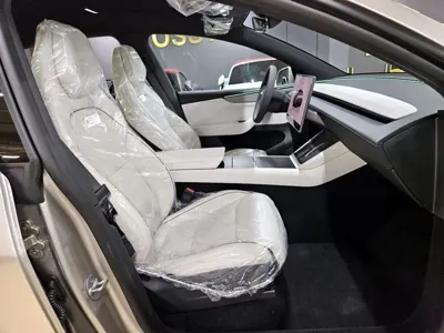 Tesla Model Y 2026, 380 км, за 58170.32 USD - фото 13