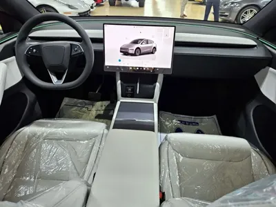 Tesla Model Y 2026, 380 км, за 58170.32 USD - фото 18