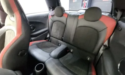 MINI Cooper 2019, 52496 км, за 14231.78 USD - фото 12