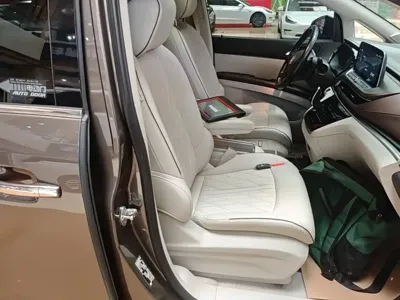 Buick GL8 2022, 70200 км, за 16541.38 USD - фото 25