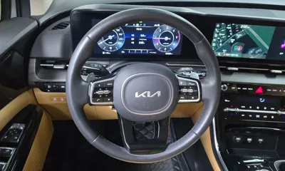 Kia Canival 2023, 81363 км, за 19963 USD - фото 13
