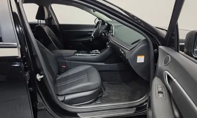 Hyundai Sonata 2023, 43618 км, за 13121.96 USD - фото 11