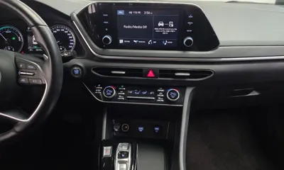 Hyundai Sonata 2023, 43618 км, за 13121.96 USD - фото 15