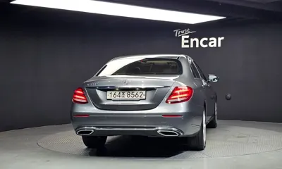 Mercedes-Benz E-Class 2017, 274911 км, за 9247.76 USD