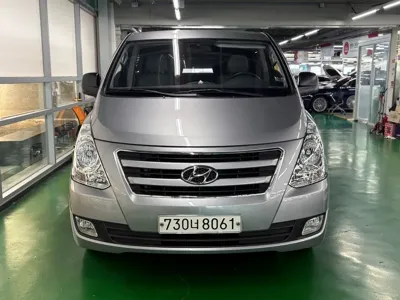 Hyundai Starex 2017, 87588 км, за 8196.73 USD