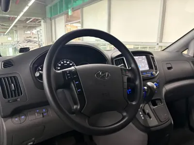 Hyundai Starex 2017, 87588 км, за 8196.73 USD - фото 7