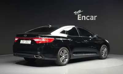 Hyundai Grandeur 2014, 182205 км, за 2214.98 USD