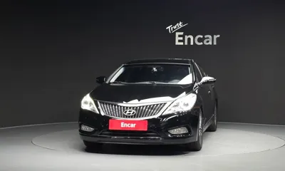 Hyundai Grandeur 2014, 182205 км, за 2214.98 USD