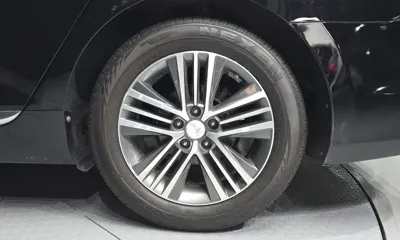Hyundai Grandeur 2014, 182205 км, за 2214.98 USD