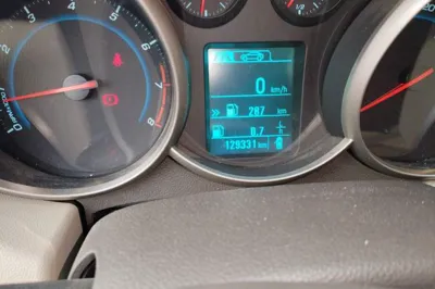 Chevrolet Cruze 2015, 129300 км, за 2855 USD - фото 12