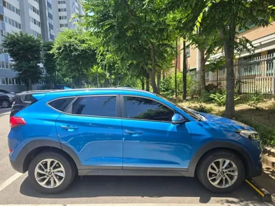 Hyundai Tucson 2016, 80000 км, за 8205.33 USD - фото 7