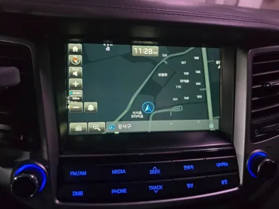 Hyundai Tucson 2016, 80000 км, за 8205.33 USD - фото 12