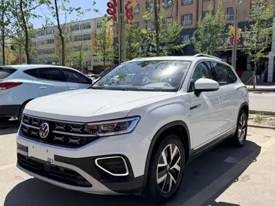 Volkswagen Tayron · 2023 год