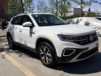 Volkswagen Tayron 2023, 66000 км, за 22041.95 USD - фото 7