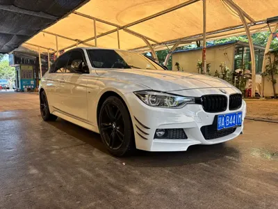 BMW 3 Series 2018, 70000 км, за 12660.57 USD