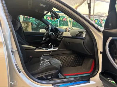 BMW 3 Series 2018, 70000 км, за 12660.57 USD