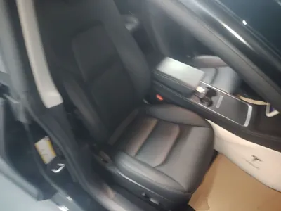 Tesla Model 3 2022, 25500 км, за 30896 USD - фото 23