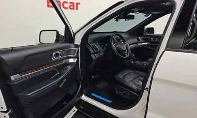 Ford Explorer 2018, 44544 км, за 12546.31 USD - фото 10