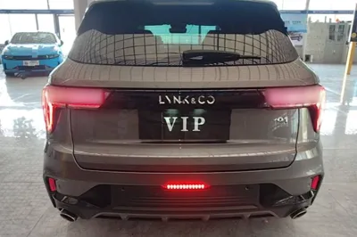 Lynk & Co 01 2021, 42300 км, за 13129 USD