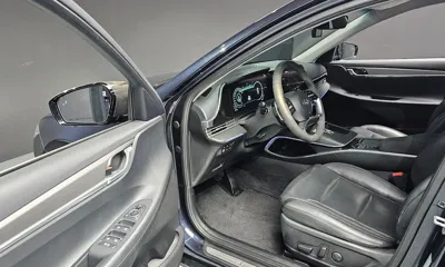 Hyundai Grandeur 2022, 44175 км, за 16856.17 USD - фото 11