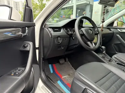 Skoda Octavia 2017, 80000 км, за 4123.02 USD