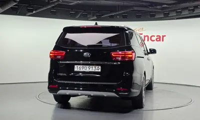 Kia Canival 2019, 82102 км, за 11487.46 USD