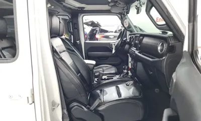 Jeep Wrangler 2021, 101652 км, за 21678.66 USD - фото 26
