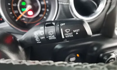 Jeep Wrangler 2021, 101652 км, за 21678.66 USD - фото 28