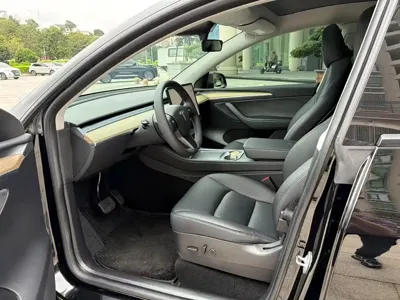 Tesla Model Y 2022, 60000 км, за 22724.11 USD