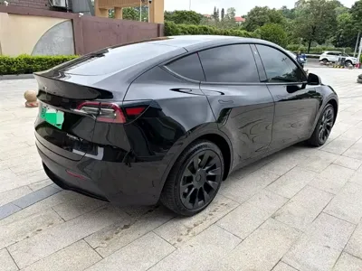 Tesla Model Y 2022, 60000 км, за 22724.11 USD - фото 8