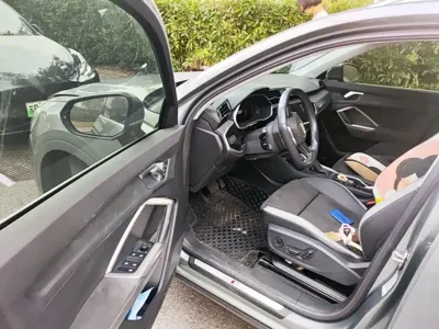 Audi Q3 2022, 25000 км, за 28957.65 USD