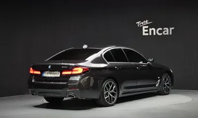 BMW 5-Series 2021, 13917 км, за 33366.37 USD