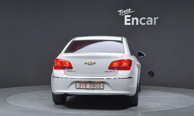ChevroletGMDaewoo Cruze 2016, 103763 км, за 3245.03 USD