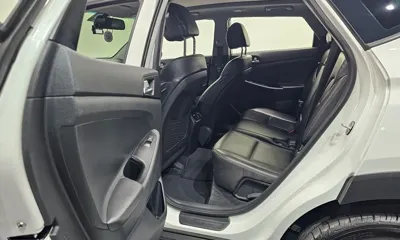 Hyundai Tucson 2016, 61544 км, за 9452.54 USD - фото 26