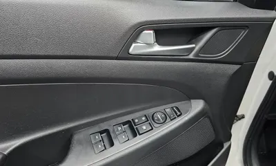 Hyundai Tucson 2016, 61544 км, за 9452.54 USD - фото 29