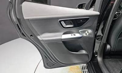 Mercedes-Benz EQE 2023, 10318 км, за 52185.9 USD - фото 25