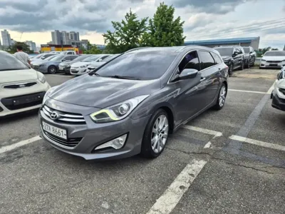 Hyundai i40 2014, 153713 км, за 3778.5 USD
