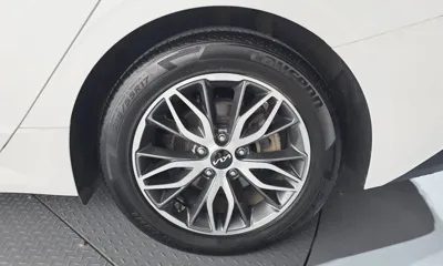 Kia K5 2023, 152185 км, за 9315.97 USD - фото 21