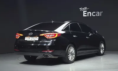 Hyundai Sonata 2016, 135199 км, за 5710.91 USD