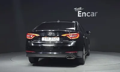 Hyundai Sonata 2016, 135199 км, за 5710.91 USD