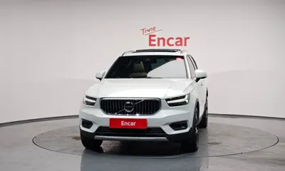 Volvo XC40 2022, 25669 км, за 20993.36 USD