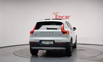 Volvo XC40 2022, 25669 км, за 20993.36 USD