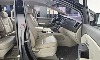 Kia Canival 2018, 175110 км, за 5417.9 USD - фото 10